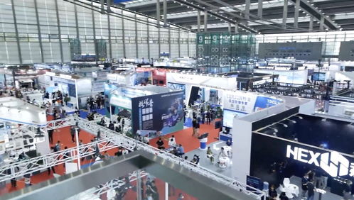 新華全媒+ | 科技之光閃耀鵬城 世界無(wú)人機(jī)大會(huì)啟幕，三千“智翼”翱翔背后的軟實(shí)力